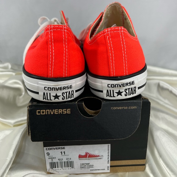 Worn Once Converse All Stars Chuck Taylor Sneaker Shoe Size 11 women’s. 9 Men’s - Picture 3 of 9